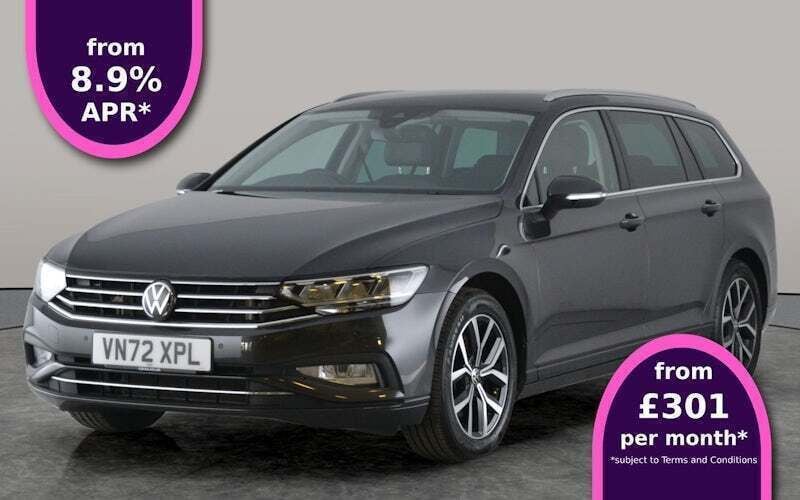 Used 2024 VW Passat SEL Estate | £20,041 (Fair price) - Image 1/4