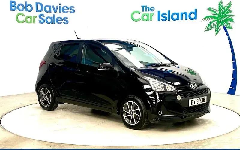 Used Hyundai i10 Premium 67 HP (49 kW) 2019 Hatchback