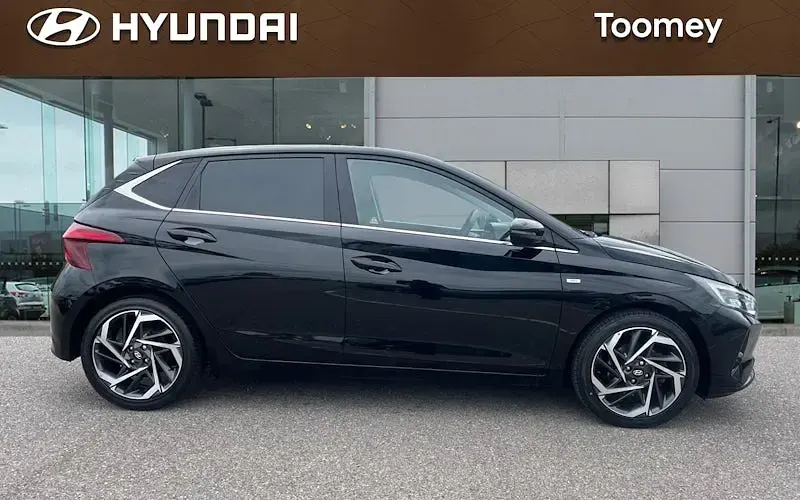 Used Hyundai i20 Premium 101 HP (74 kW) 2023 Hatchback