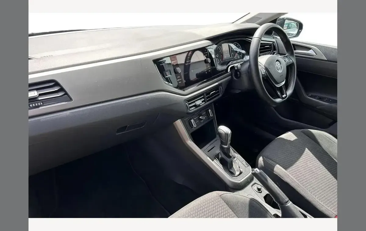 Used VW Polo SE 94 HP (69 kW) 2019 Grey Hatchback