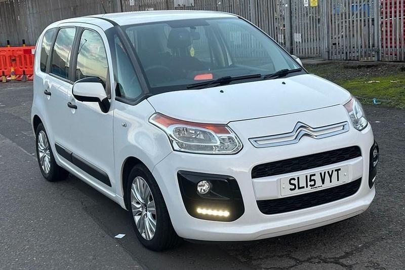 White Used 2015 Citroën C3 Picasso VTR Sport MPV | £5,495 (Fair price) - Image 1/1