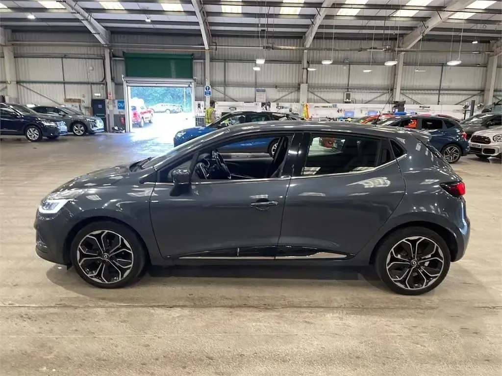 Used Renault Clio Dynamique 2018 Grey Hatchback
