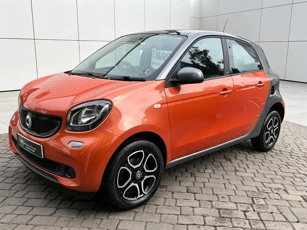 Used Smart ForFour Prime 71 HP (52 kW) 2017 Orange Hatchback