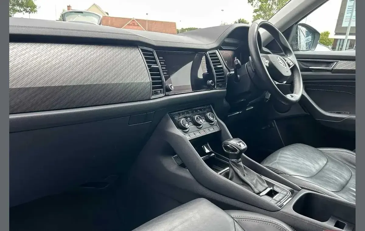 Used Skoda Kodiaq SE L Executive 150 HP (110 kW) 2023 Graphite grey metallic SUV