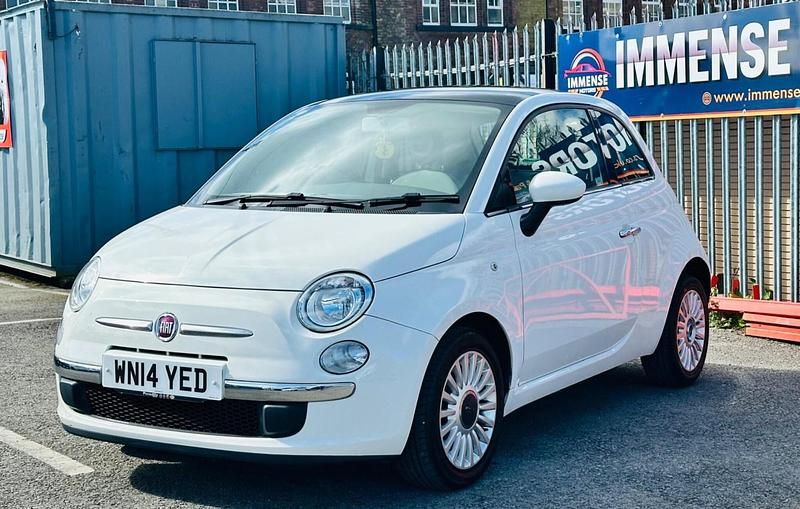 Used Fiat 500 Lounge 69 HP (50 kW) 2014 White Hatchback
