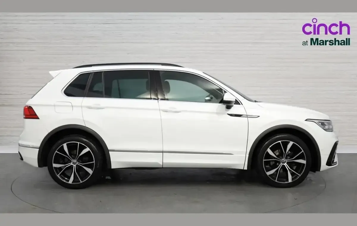 Used VW Tiguan R-line 150 HP (110 kW) 2022 White SUV
