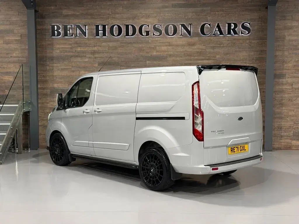 Used Ford Transit Custom Limited 130 HP (95 kW) 2021 Silver Van
