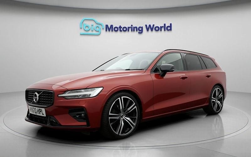 Used Volvo V60 R-Design 190 HP (139 kW) 2020 Red Estate