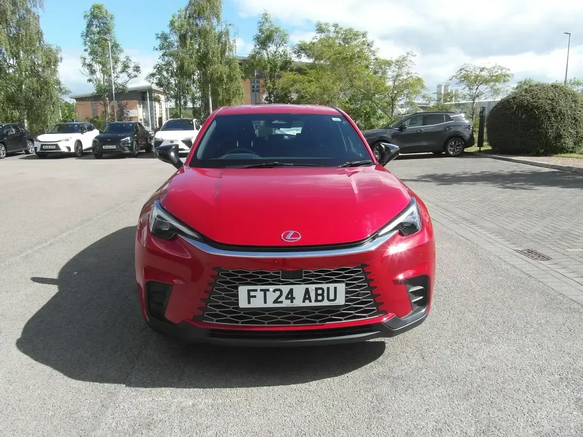 Used Lexus LBX 136 HP (100 kW) 2024 Red SUV