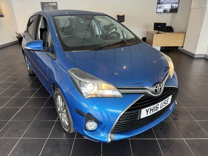 Blue Used 2016 Toyota Yaris Hatchback | £8,395 (Fair price) - Image 1/4