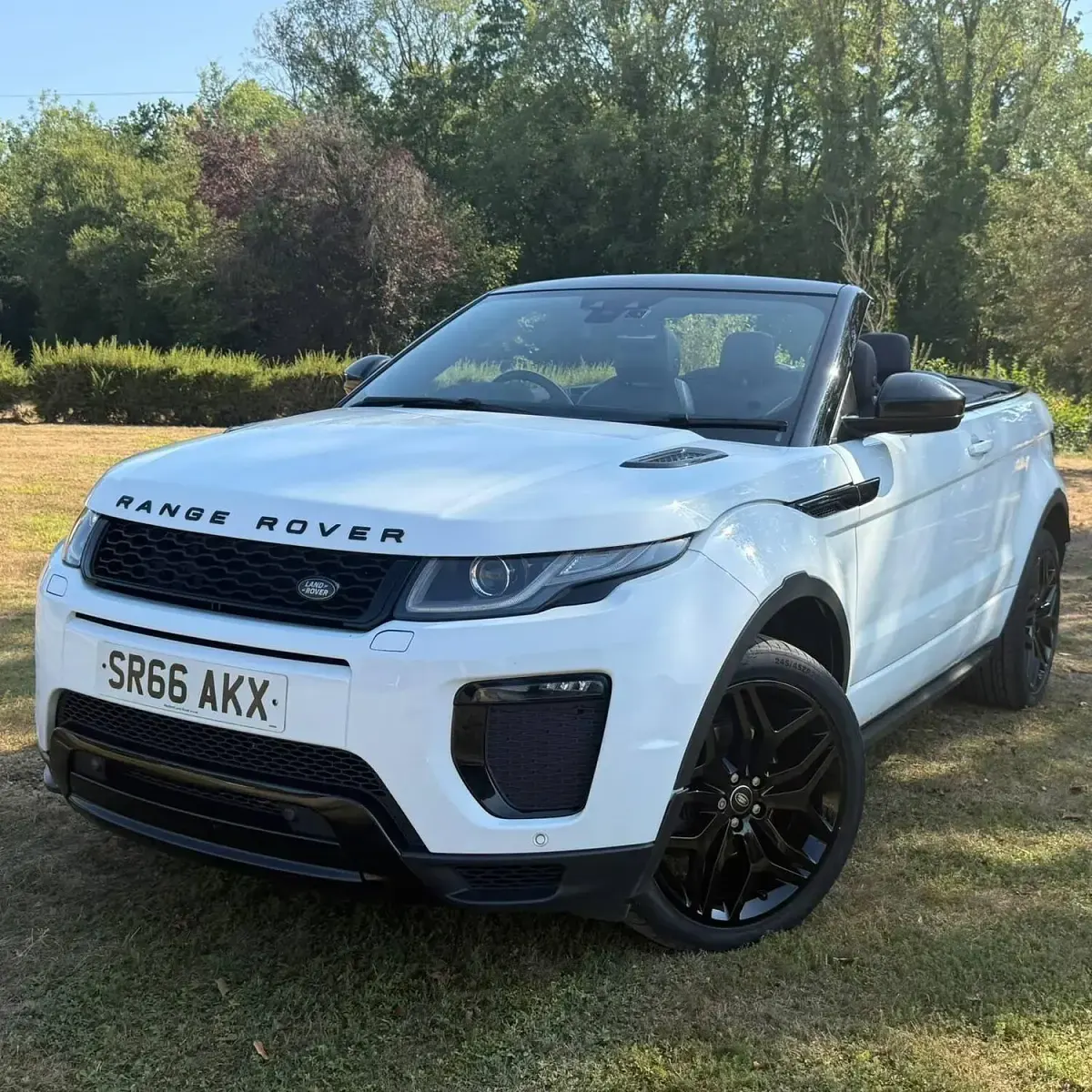 Used Land Rover Range Rover evoque HSE Dynamic 180 HP (132 kW) 2017 White Cabriolet