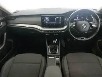 Used Skoda Octavia SE Technology 110 HP (80 kW) 2023 White Hatchback