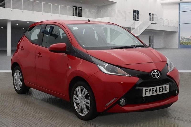 Begagnad Toyota Aygo x-press 2014 Halvkombi
