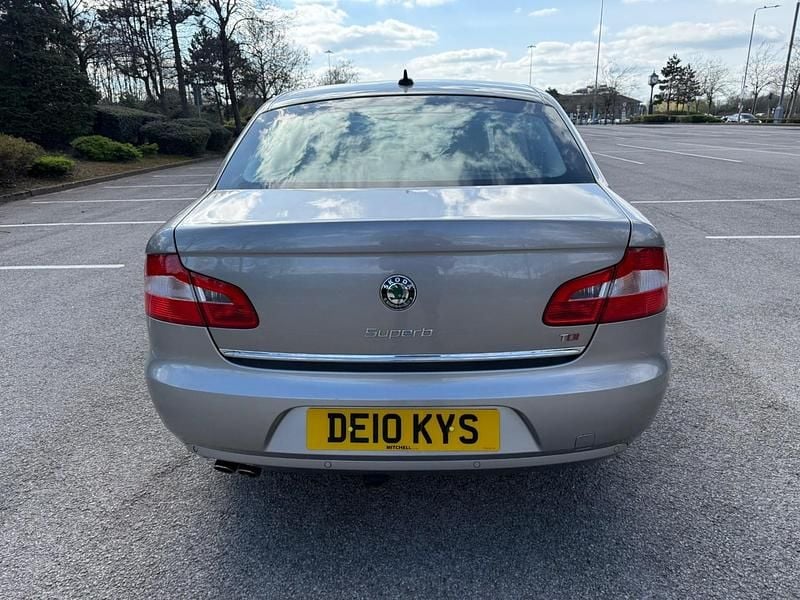 Used Skoda Superb Elegance 170 HP (125 kW) 2010 Beige Hatchback