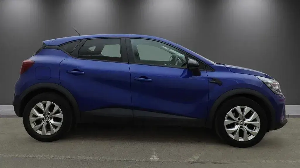 Used Renault Captur Iconic 140 HP (102 kW) 2021 Blue SUV