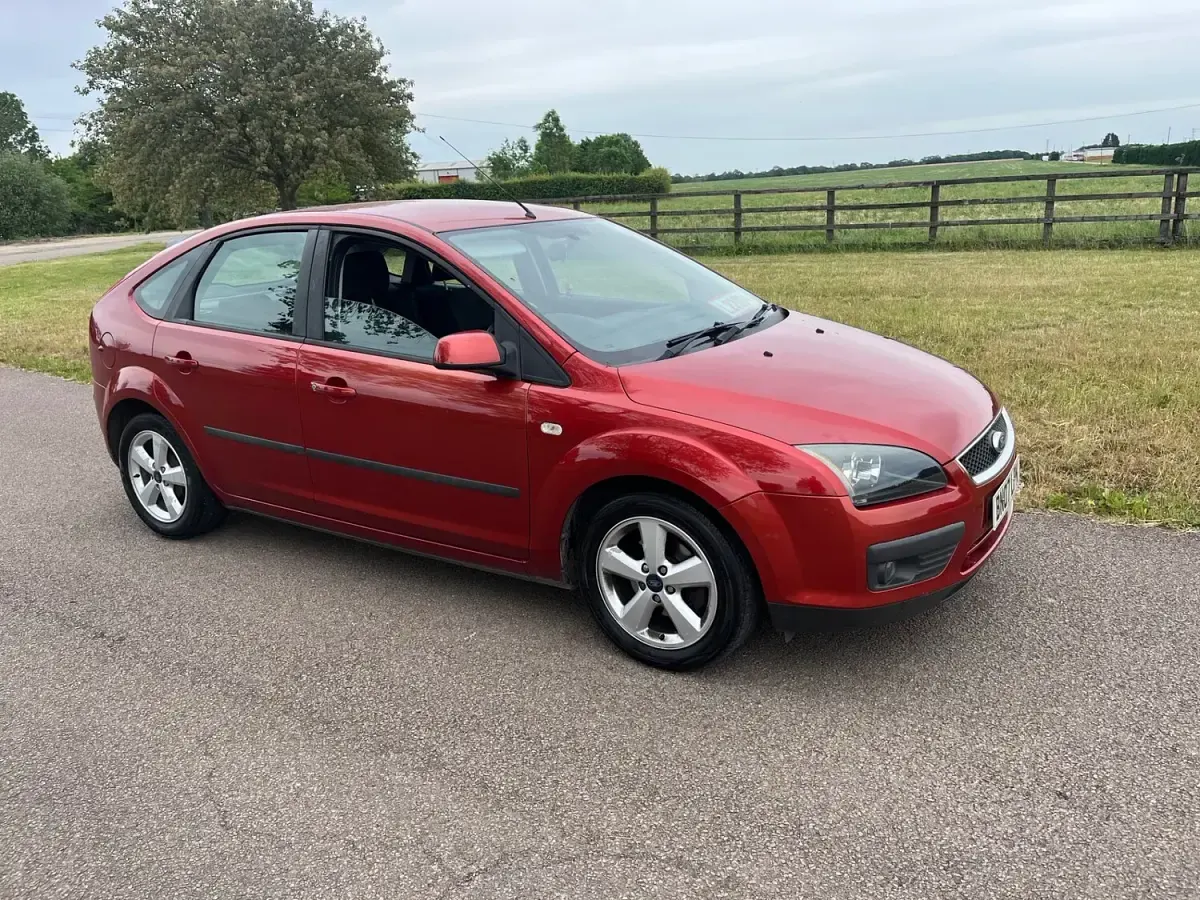 Used Ford Focus Zetec 2007 Red Hatchback