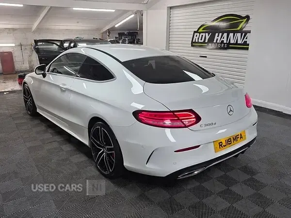 Used Mercedes C300 AMG Line Premium 245 HP (180 kW) 2019 White Coupe