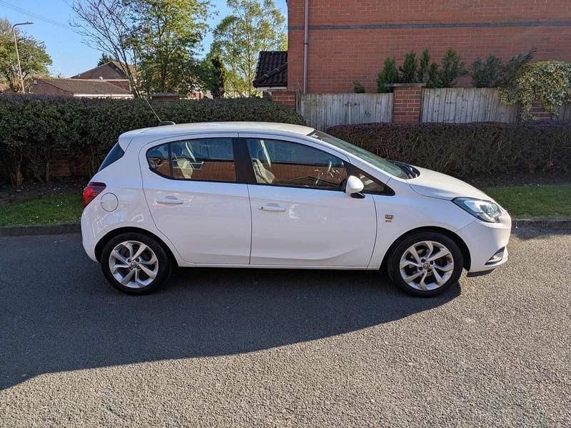 Used Vauxhall Corsa SRi 2015 White Hatchback