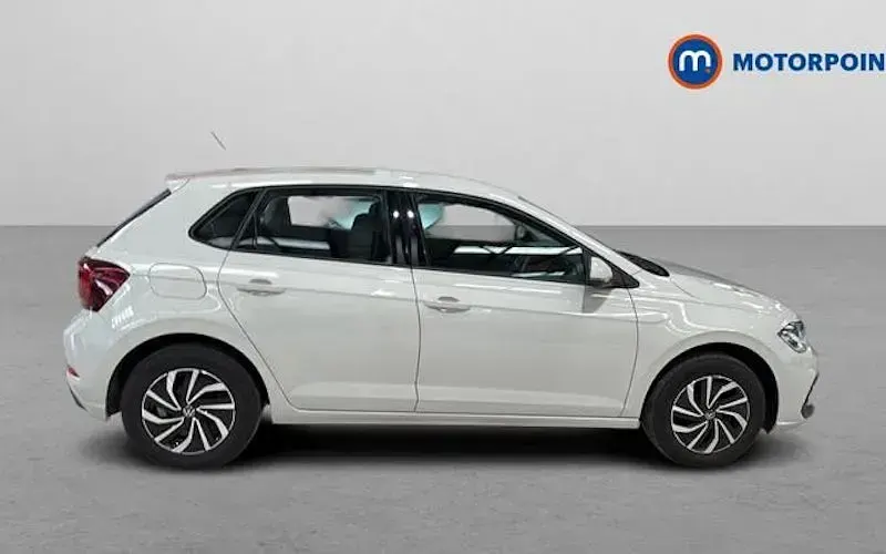 Used VW Polo Life 80 HP (58 kW) 2024 Hatchback