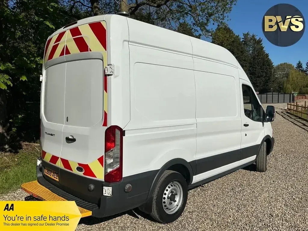 Used Ford Transit 130 HP (95 kW) 2019 White Van