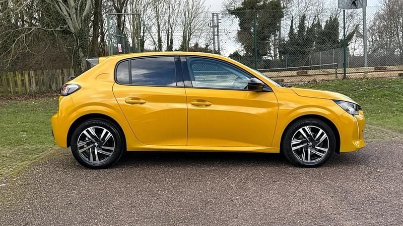 Used Peugeot 208 Allure+ 2024 Yellow Hatchback