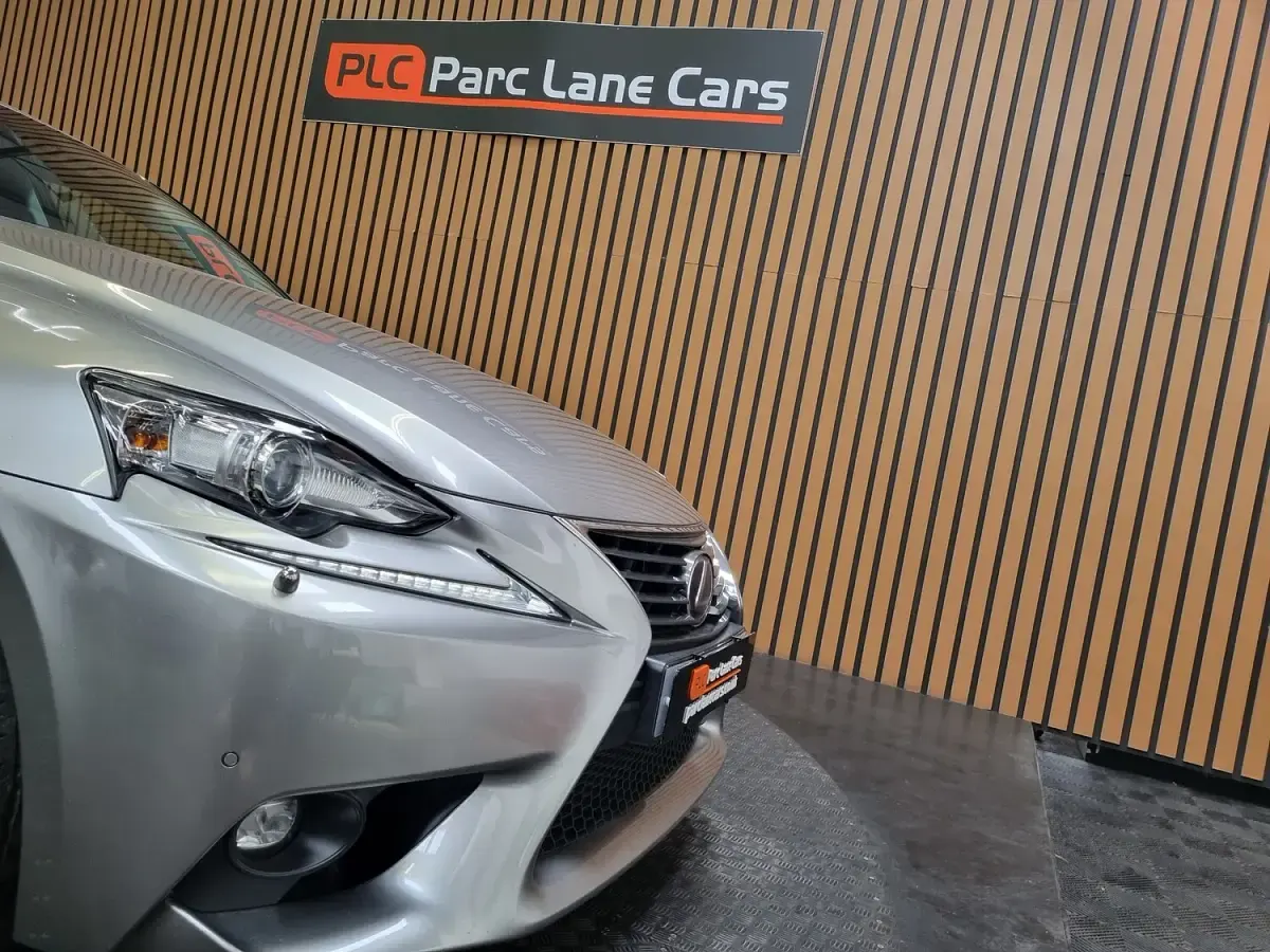Used Lexus IS300h Executive Line 219 HP (161 kW) 2015 Silver Sedan
