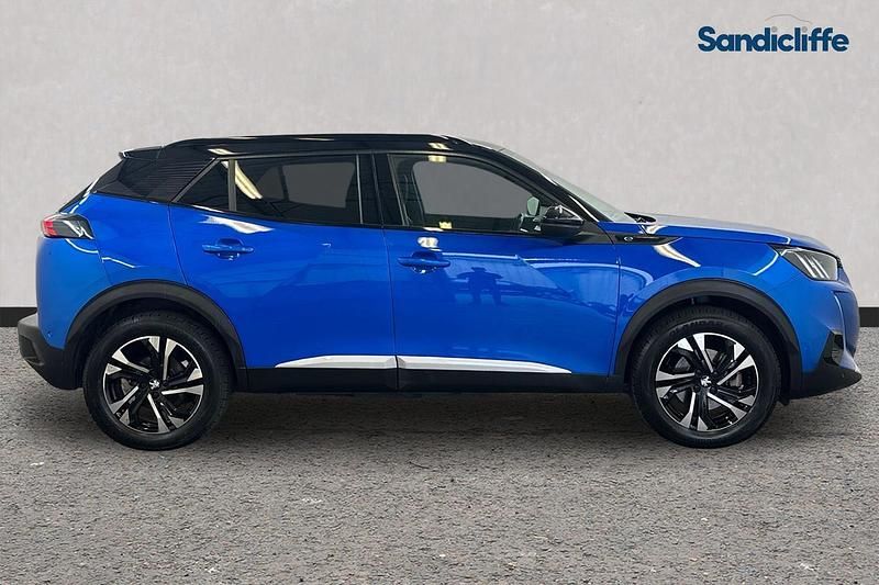 Second-hand Peugeot 2008 GTi 100 kW (136 CP) 2022 Albastru SUV