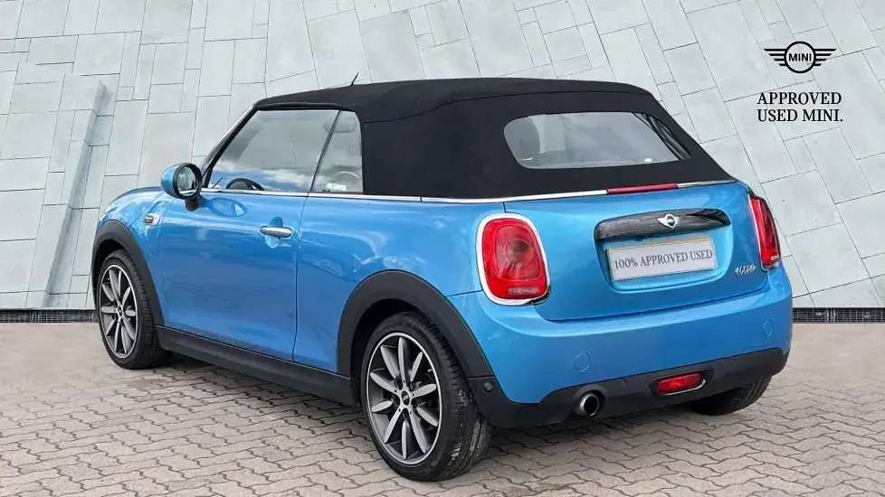 Used Mini Cooper Cabriolet 134 HP (98 kW) 2018 Blue Cabriolet
