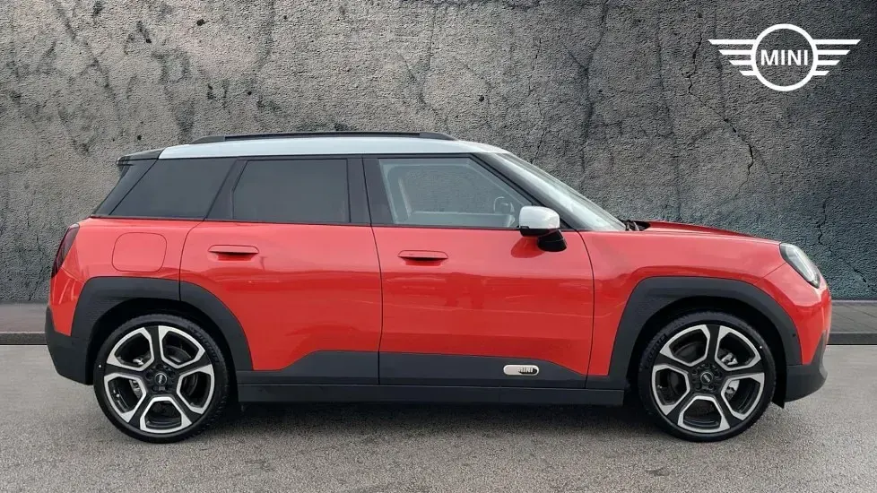 New Mini Aceman 133 kW (181 HP) 2025 Red SUV