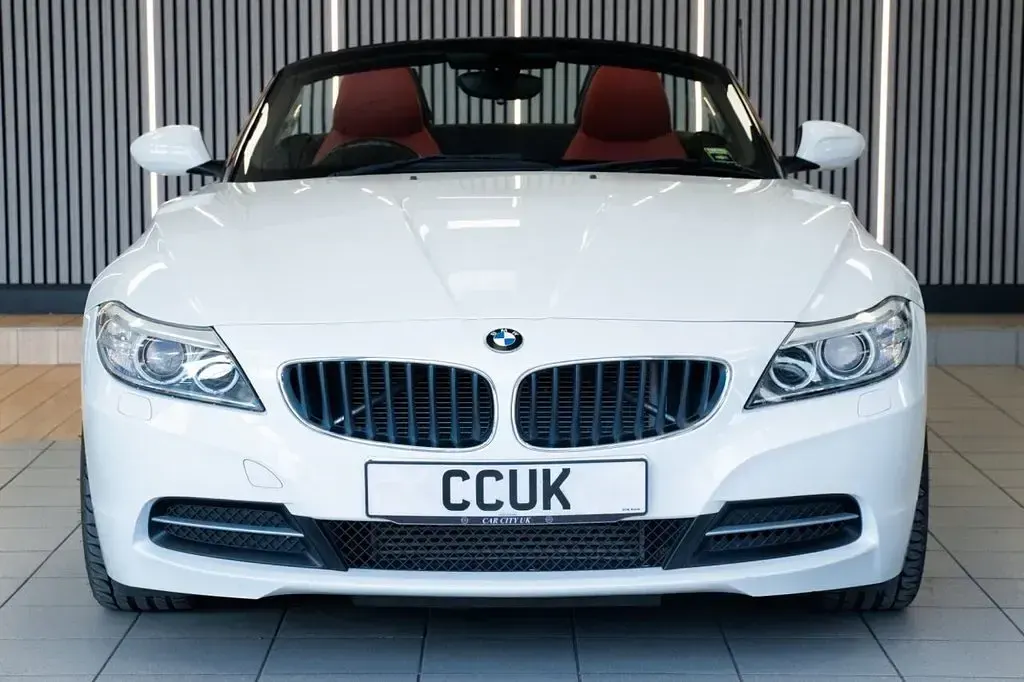 Used BMW Z4 Comfort Edition 184 HP (135 kW) 2014 White Cabriolet