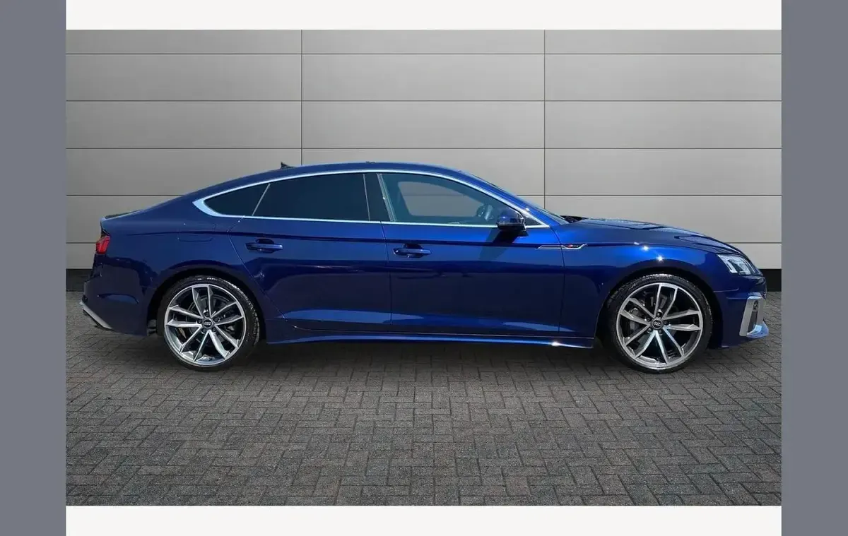 Used Audi A5 S-Line 200 HP (147 kW) 2024 Blue Hatchback