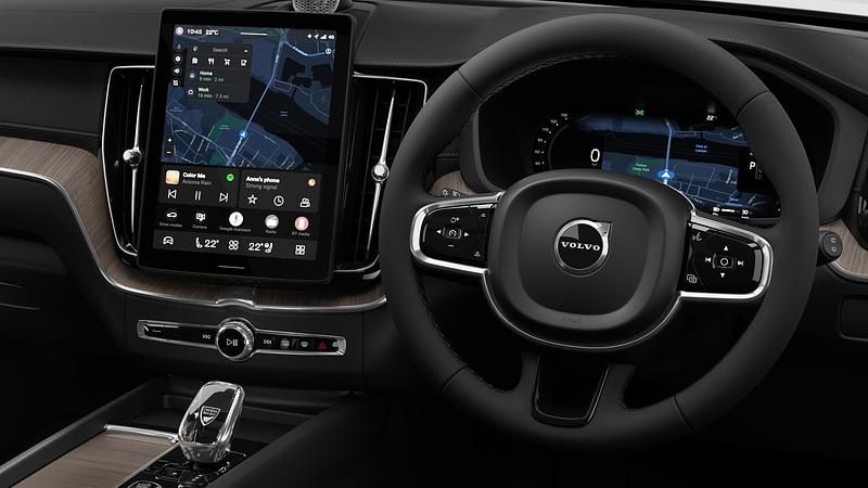 New Volvo XC60 Ultra 2026 Aurora silver SUV