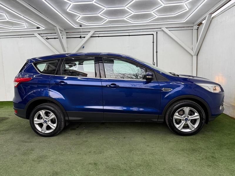 Used Ford Kuga Zetec 150 HP (110 kW) 2016 Blue SUV