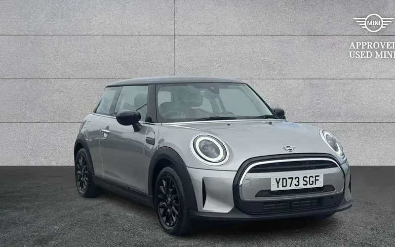 Used Mini Cooper Classic 136 HP (100 kW) 2024 Hatchback