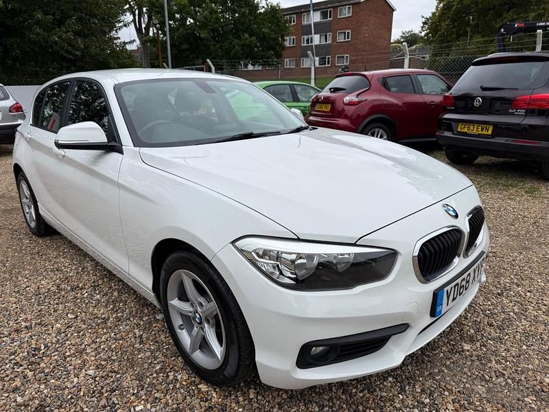 Used BMW 118 Sport Line 2018 White Hatchback