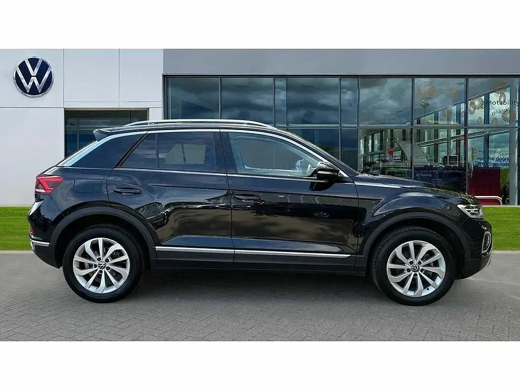 Used VW T-Roc Style 147 HP (108 kW) 2025 Black SUV