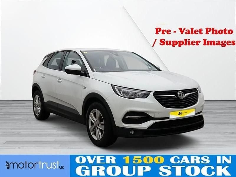White Used 2020 Vauxhall Grandland X S SUV | £9,595 (Super price) - Image 1/4