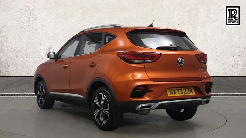 Used MG ZS Excite 106 HP (77 kW) 2023 Orange SUV
