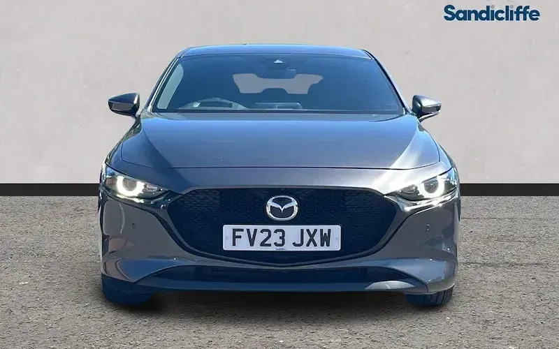 Używany Mazda 3 Inclusive 122 KM (89 kW) 2022 Szary Hatchback