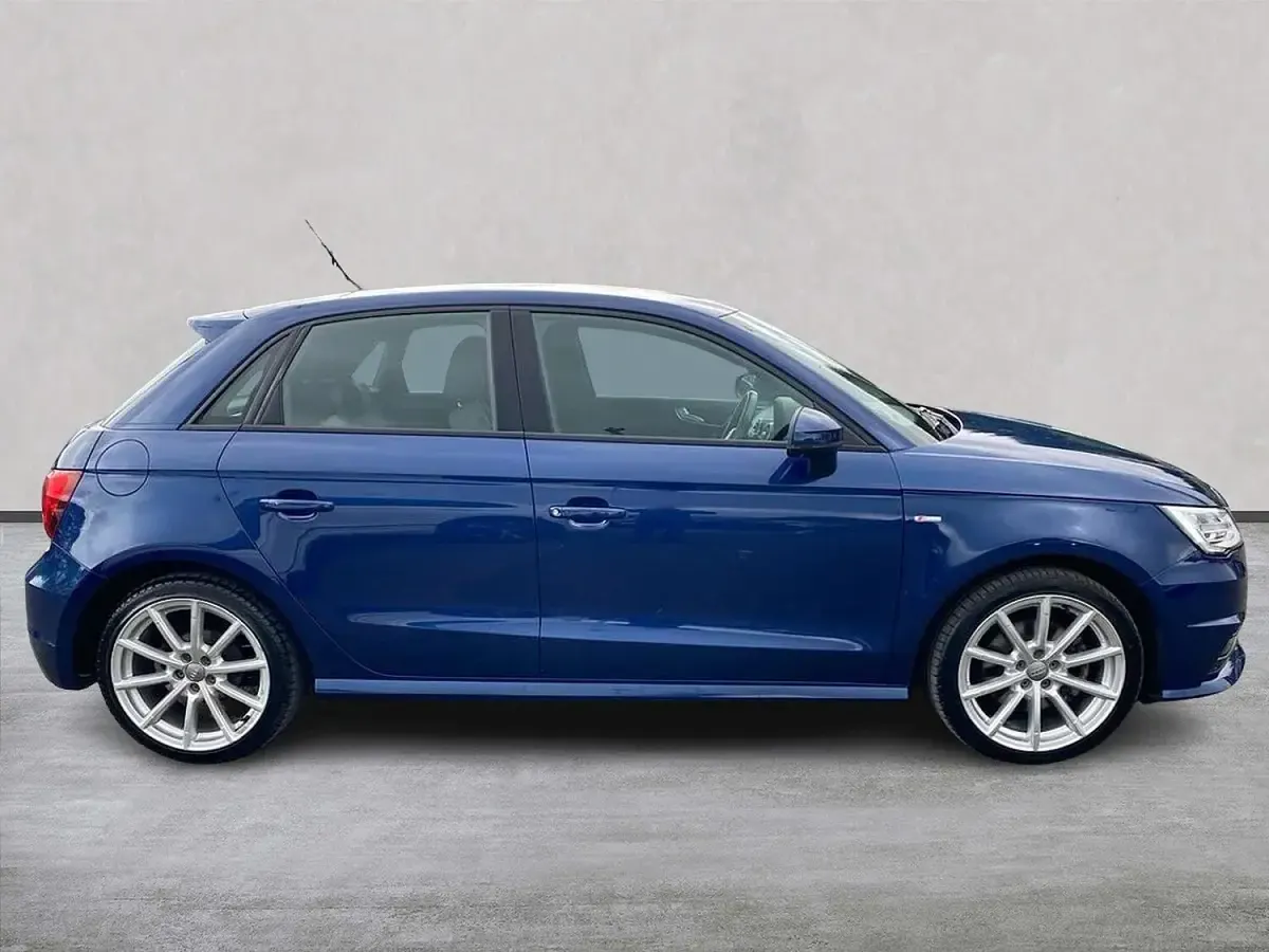 Used Audi A1 Sportback S-Line 125 HP (91 kW) 2018 Blue Hatchback