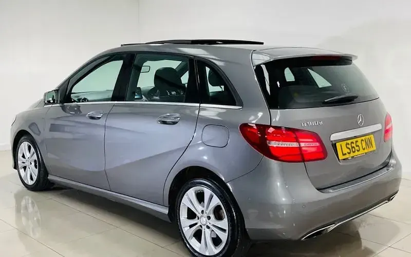 Used Mercedes B180 Premium Plus 109 HP (80 kW) 2017 Hatchback