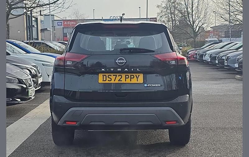 Used Nissan X-Trail Acenta Premium 155 HP (114 kW) 2022 Black SUV