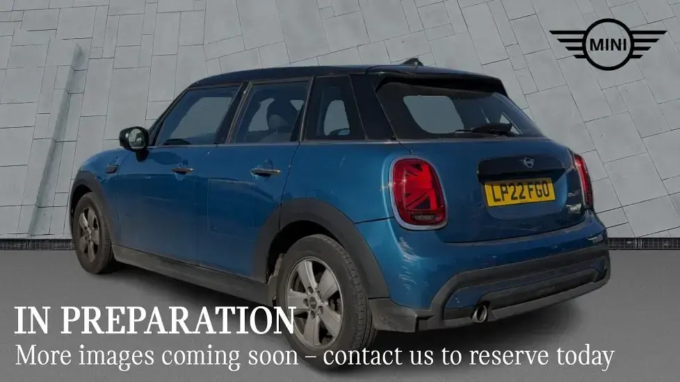 Usado Mini Cooper Classic 134 HP (98 kW) 2022 Azul Citadino