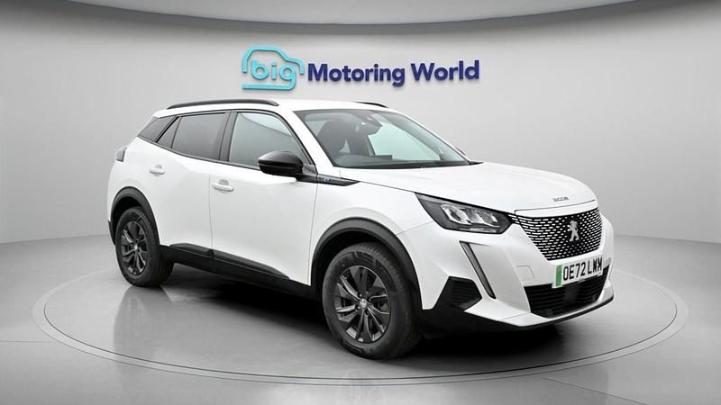 Used Peugeot e-2008 Active+ 98 kW (134 HP) 2022 White SUV