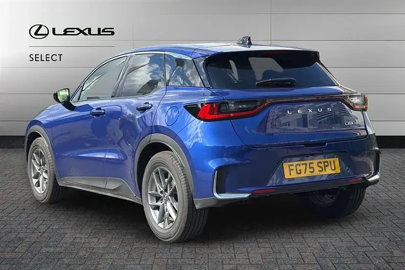 Used Lexus LBX 136 HP (100 kW) 2025 Blue SUV