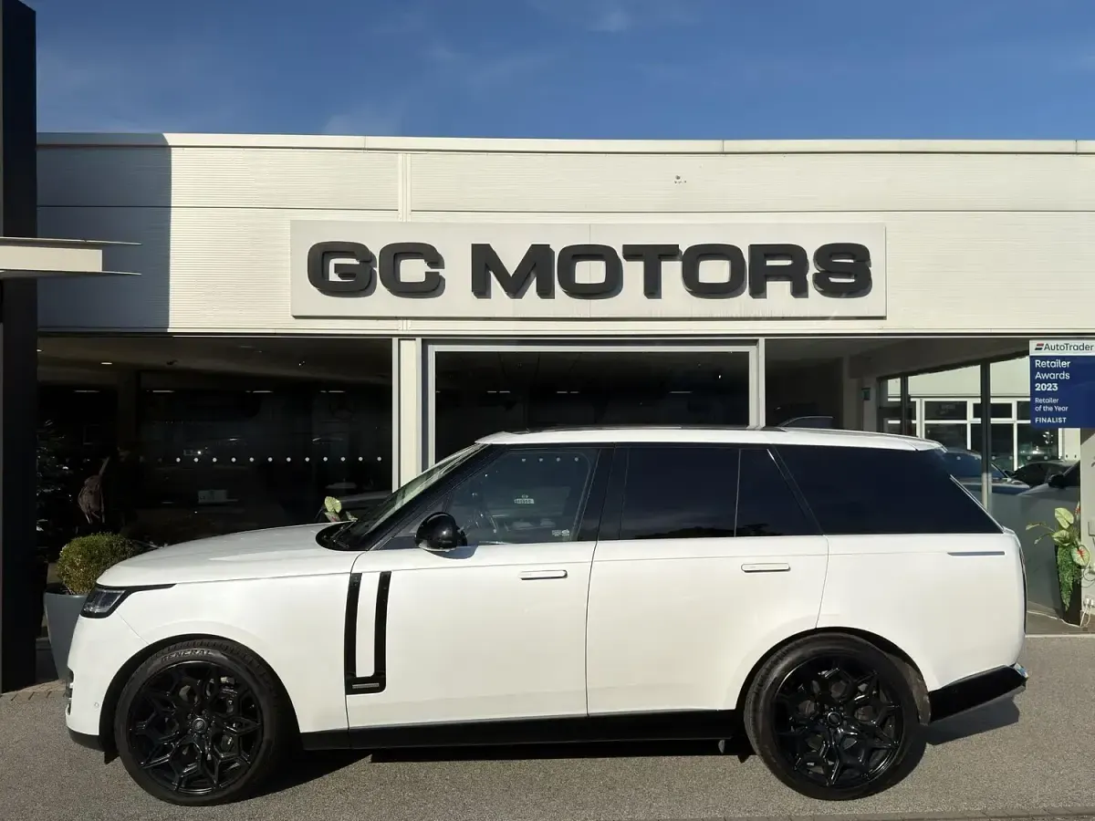 Used Land Rover Range Rover Autobiography 400 HP (294 kW) 2024 White SUV