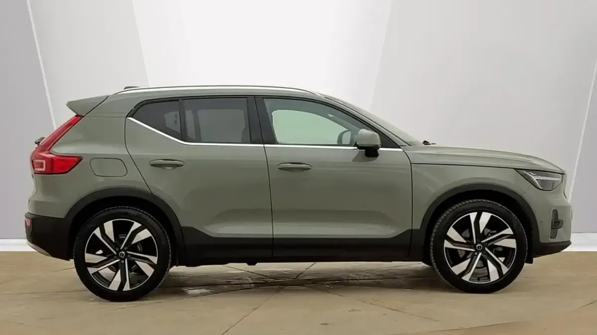 Used Volvo XC40 Ultra 2025 Green SUV