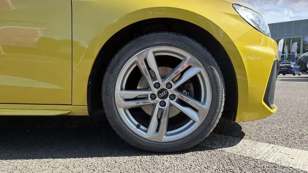 Used Audi A1 S-Line 110 HP (80 kW) 2022 Yellow SUV