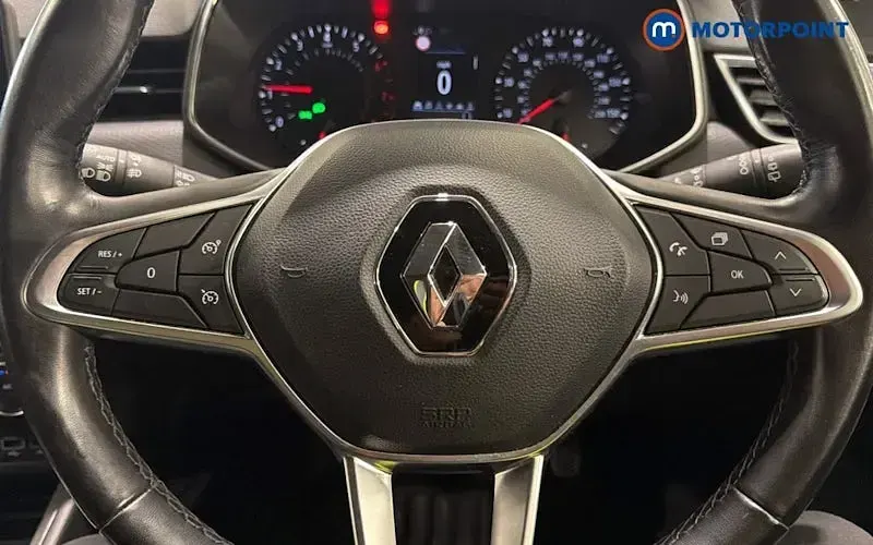 Used Renault Clio Iconic 101 HP (74 kW) 2020 Grey Hatchback
