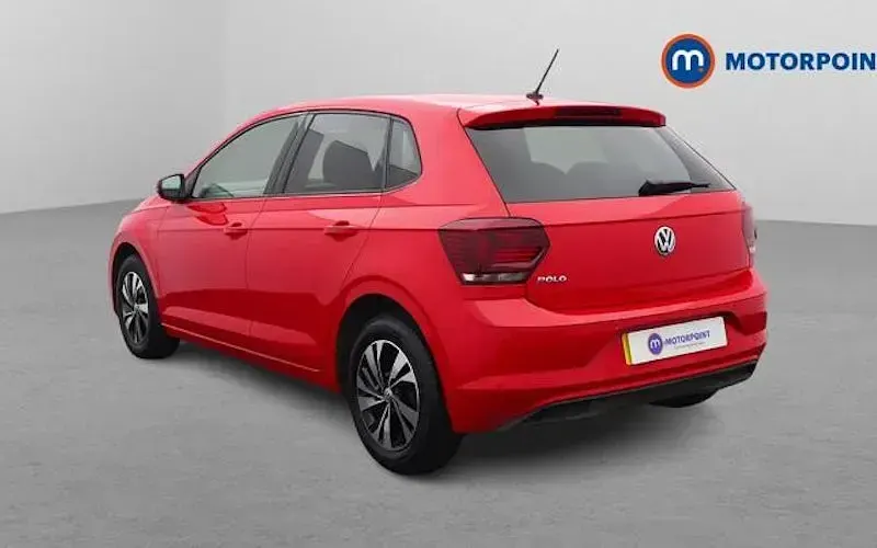 Begagnad VW Polo Match 80 HK (58 kW) 2020 Röd Halvkombi